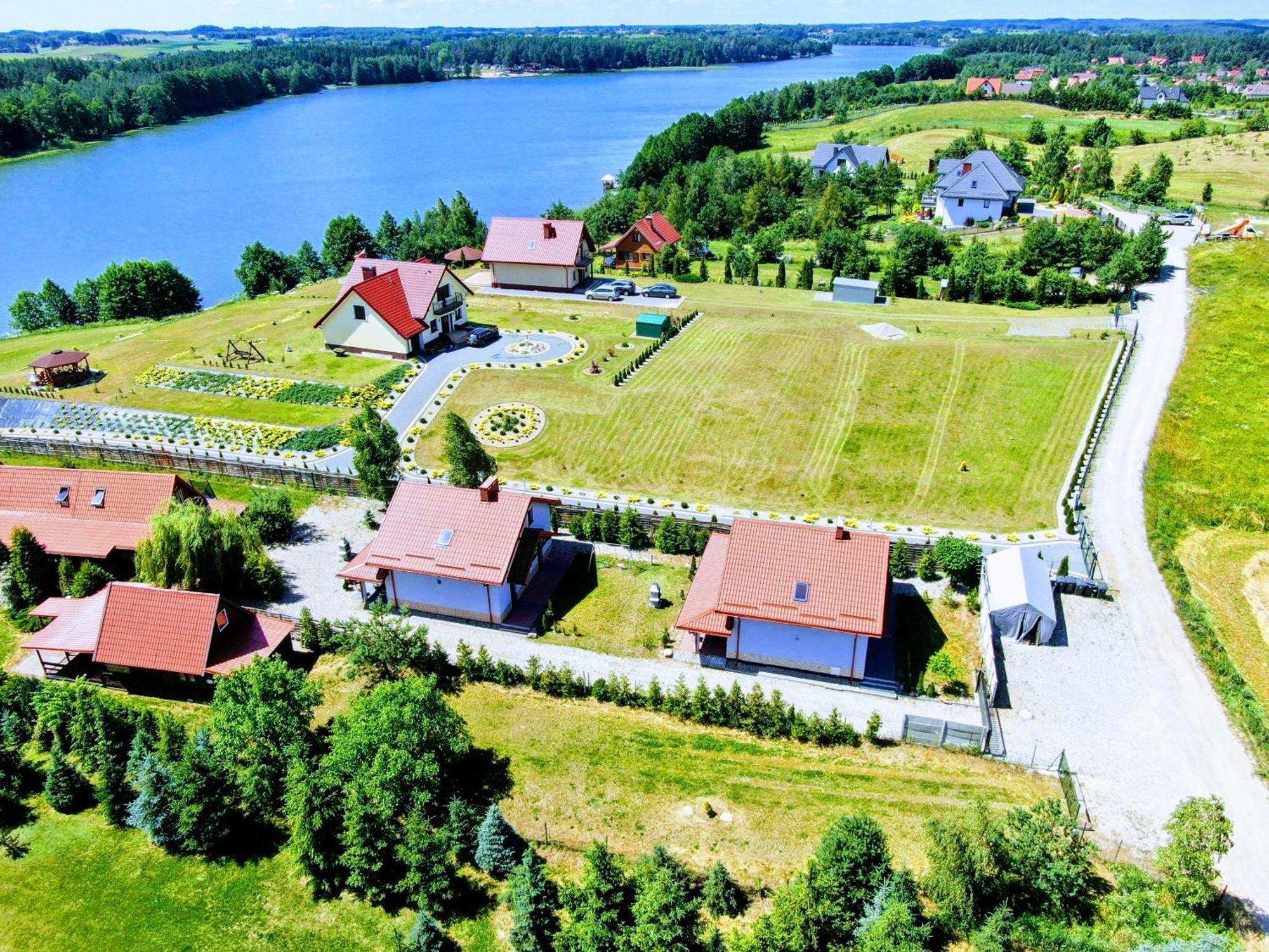 Apartamenty Jasmin I Lilia Jez. Sunowo Kolo Elku Chrzanowo Dış mekan fotoğraf