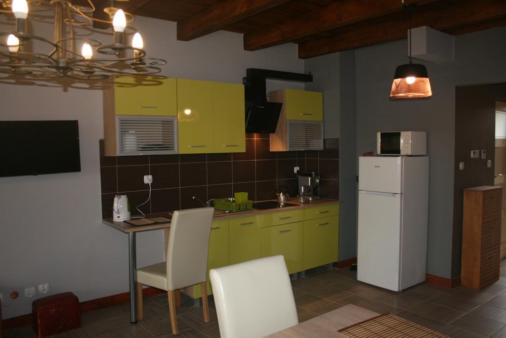 Apartamenty Jasmin I Lilia Jez. Sunowo Kolo Elku Chrzanowo Dış mekan fotoğraf